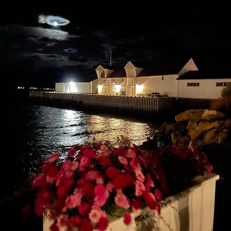 1. Etg I Dampskipsbrygga, Lodingen Havn Екстериор снимка
